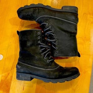 Sorel black boots
